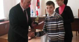 Miejskie eliminacji Turnieju Wiedzy Pożarniczej Młodzież Zapobiega Pożarom /Fot....