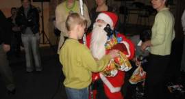 Impreza mikołajkowa podopiecznych zambrowskiej Szansy, 07.12.2008 / Fot. Anna Kulesza,...