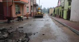 Przebudowa ul. Wodnej i Wąskiej w centrum Zambrowa. Stan prac na: 19.10.2010r.