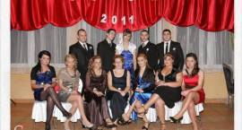 2011 I 15 - Studniówka w ZSA - zdjęcia grupowe