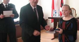Miejskie eliminacji Turnieju Wiedzy Pożarniczej Młodzież Zapobiega Pożarom /Fot....