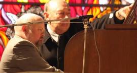 Jerzy Kukla - organmistrz w trakcie koncertu /Fot. Grzegorz Zawistowski, www.zambrow.org