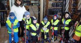 Sportowcy z Akademii Malucha na nartach w Rybnie