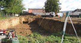 Prace ziemne przy budowie Centrum Kultury w Zambrowie. Stan prac na 29.09.2009 r.