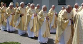 Złoty jubileusz kapłaństwa abp Józefa Michalika – uroczystość w Zambrowie