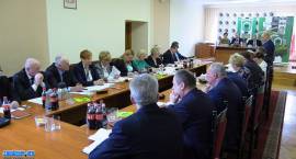 Temat budowy targowiska zdominował XXXVII sesję Rady Gminy Zambrów