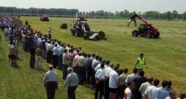 Zielona Gala 2007- pokaz pracy maszyn rolniczych /Fot. z zasobów PODR w Szepietowie