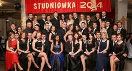 Studniówka ZS1 2014. Zdjęcia grupowe/ fot. Piotrowscy