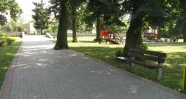 Przejeżdżamy alejkami nad Zalewem do Księżego Lasku w kierunku ul. Cmentarnej