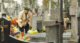 Trwają przygotowania do Wszystkich Świętych na zambrowskich cmentarzach