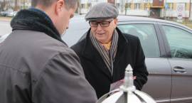 Kandydat na senatora Jerzy Ząbkiewicz pojawił się na ulicach Zambrowa