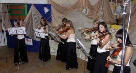 Występ zespołu wokalno-instrumentalnego Camerata /Fot. Grzegorz Zawistowski