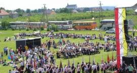 Uczniowie z SP w Osowcu wzięli udział w zjeździe szkół im. Jana Pawła