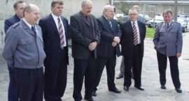 Przekazanie samochodu przez Posła Wojciecha Borzuchowskiego /Fot. Wojciech Łojek