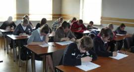 Powiatowe eliminacje Turnieju Wiedzy Pożarniczej w KP PSP Zambrów