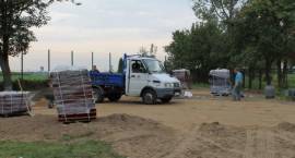 Nowy plac zabaw przy Szkole Podstawowej w Osowcu (gm. Zambrów)
