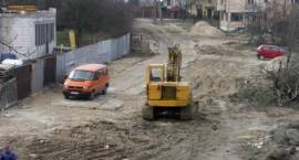 Widok na II cz. ul. Raginisa - stan 18.04.2006 r. /fot. G.Zawistowski