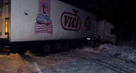 Akcja ratunkowa po zderzeniu czołowym dwóch TIRów na drodze krajowej nr 8 na odcinku...