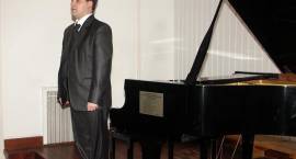 Recital fortepianowy Łukasza Saniewskiego w PSM w Zambrowie na 10 dni przed egzaminem...