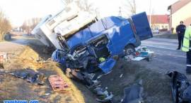 Skutki śmiertelnego wypadku w Woli Zambrowskiej /Fot. KWP Białystok
