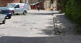 Ulica Mickiewicza w centrum Zambrowa przed remontem
