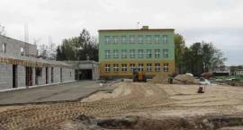 Budowa hali sportowej przy ZSO /Fot. 23.10.2007 r. Daniel Miedzik