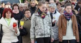 Marsz ulicami Zambrowa w święto Matki Boskiej Fatimskiej 