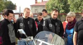 KMM Żubr odwiedził podopiecznych Powiatowego Ośrodka Wsparcia