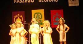 Rozśpiewane Gwiazdeczki na Festiwalu Piosenki i tańce naszego regionu