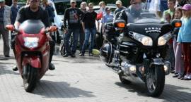Dzień Dziecka z Klubem Miłośników Motocykli Żubr, Pizzerią Diavolo, Policją i Strażą