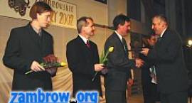 Zdobywcy złotego, srebrnego i brązowego Żubra 2002 w kategorii twórców kultury /fot. GZAW