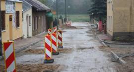 Przebudowa ul. Wodnej i Wąskiej w centrum Zambrowa. Stan prac na: 19.10.2010r.