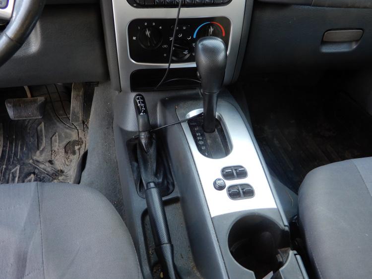 Sprzedam Jeep Liberty. Samochód w pełni...