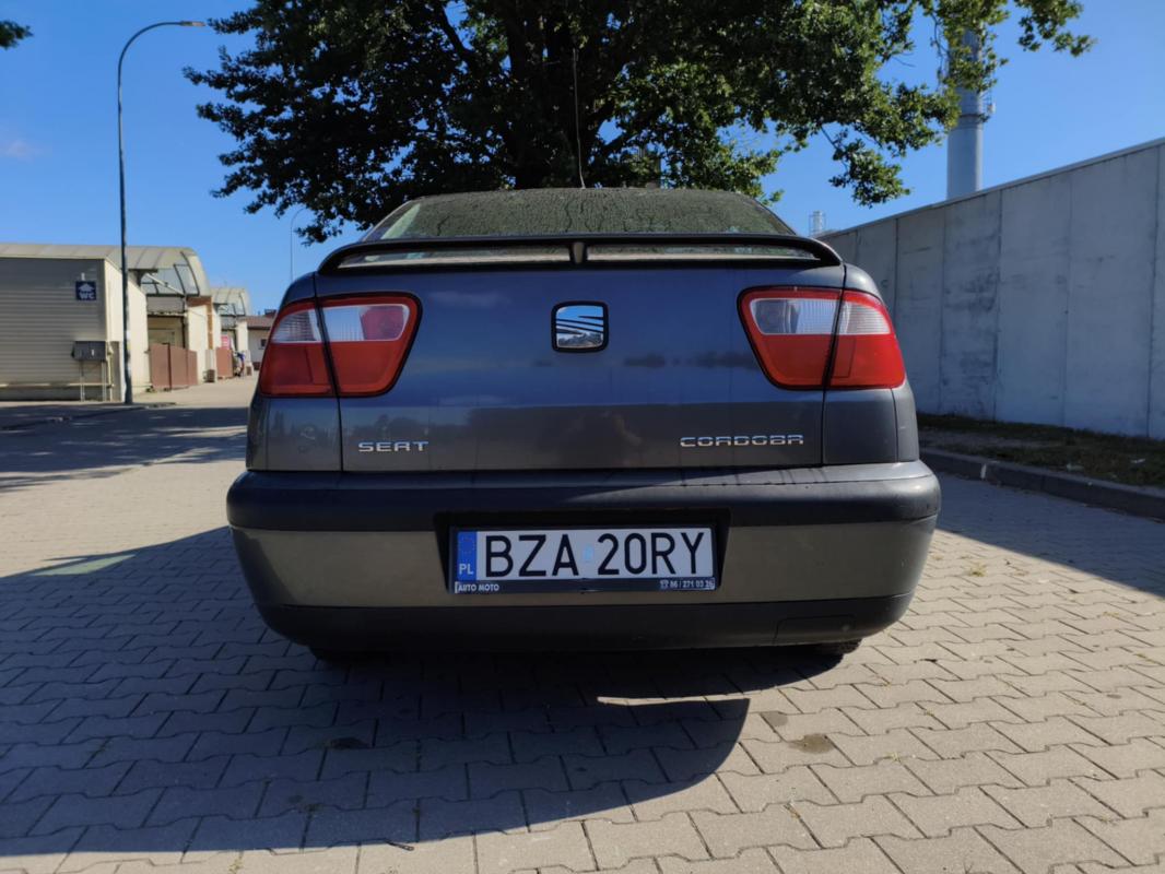 Sprzedam Seata Cordobę, 2002 rok, 1.4 mpi (bez...