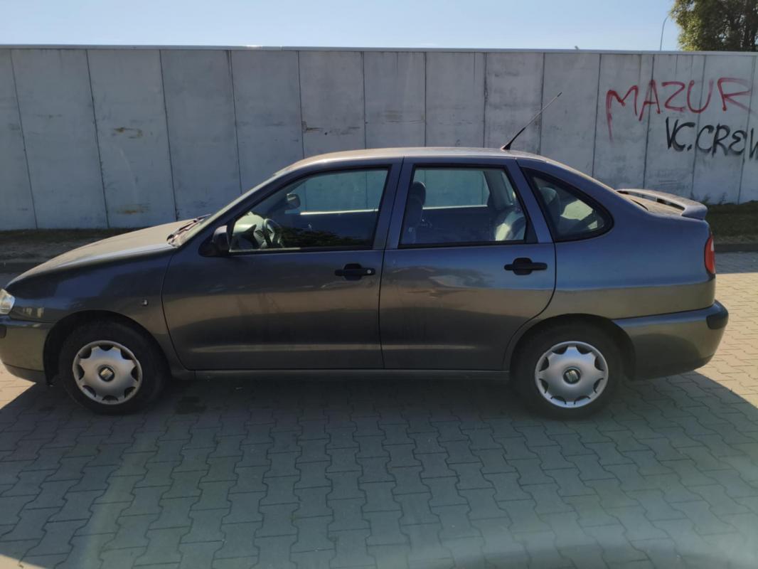 Sprzedam Seata Cordobę, 2002 rok, 1.4 mpi (bez...