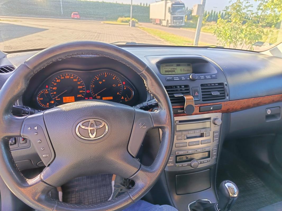 Samochód osobowy Toyota Avensis t25 2.0 d4 d...