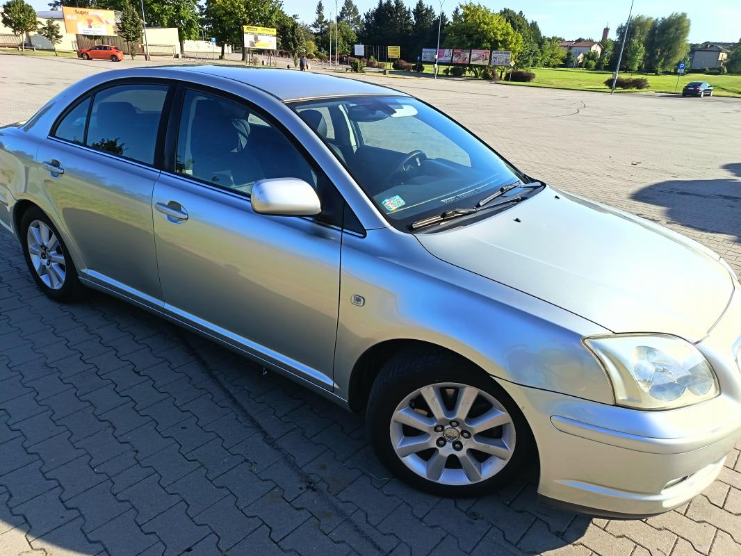 Sprzedam toyotę Avensis t25 2.0 D4D 116 km...