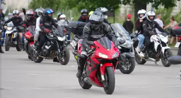 Motocykliści opanowali Zambrów [FOTO+VIDEO]