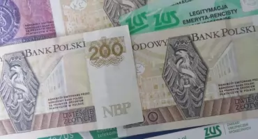 Kiedy emeryci i renciści dostaną swoje „czternastki”?