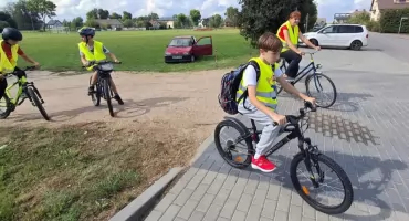 Rajd rowerowy „Młodzi Pamiętają” śladami 18. Dywizji Piechoty [FOTO]