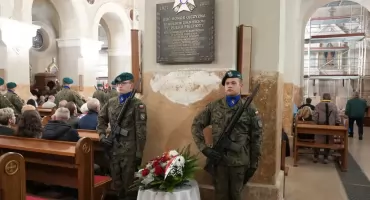 Zambrowianie oddali hołd bohaterom 71. Pułku Piechoty [FOTO]