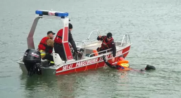 Strażacy ochotnicy z gminy Szumowo ćwiczyli swoje umiejętności na wodzie i w lesie [FOTO+VIDEO]