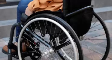 Podlaski ZUS wypłaca ponad 4 tysiące dodatków dopełniających do renty socjalnej dla osób niesamodzielnych 