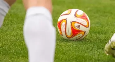 Olimpia Zambrów wygrywa mecz z drużyną Tur Bielsk Podlaski