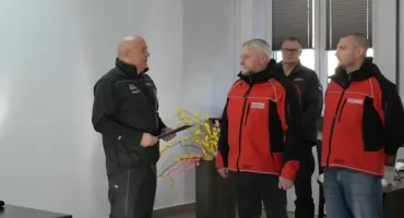 Funkcjonariusze z zakładu w Grądach-Woniecku uratowali życie mężczyzny [FOTO]