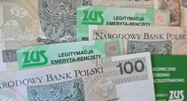 Komu ZUS wypłaci emeryturę lub rentę wcześniej?