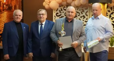 Zambrowska sekcja Polskiego Związku Hodowców Gołębi Pocztowych podsumowała sezon 2025 [FOTO]