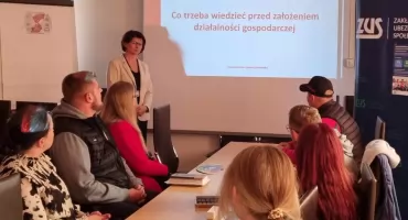 Urzędnicy spotkali się z przyszłymi przedsiębiorcami