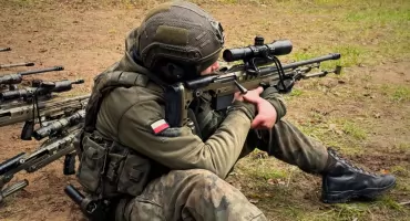 Precyzyjni i skuteczni - strzelcy wyborowi 1. PBOT [FOTO]
