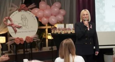 Mieszkanki Zambrowa spotkały się z położną w ramach Różowego Października [FOTO]